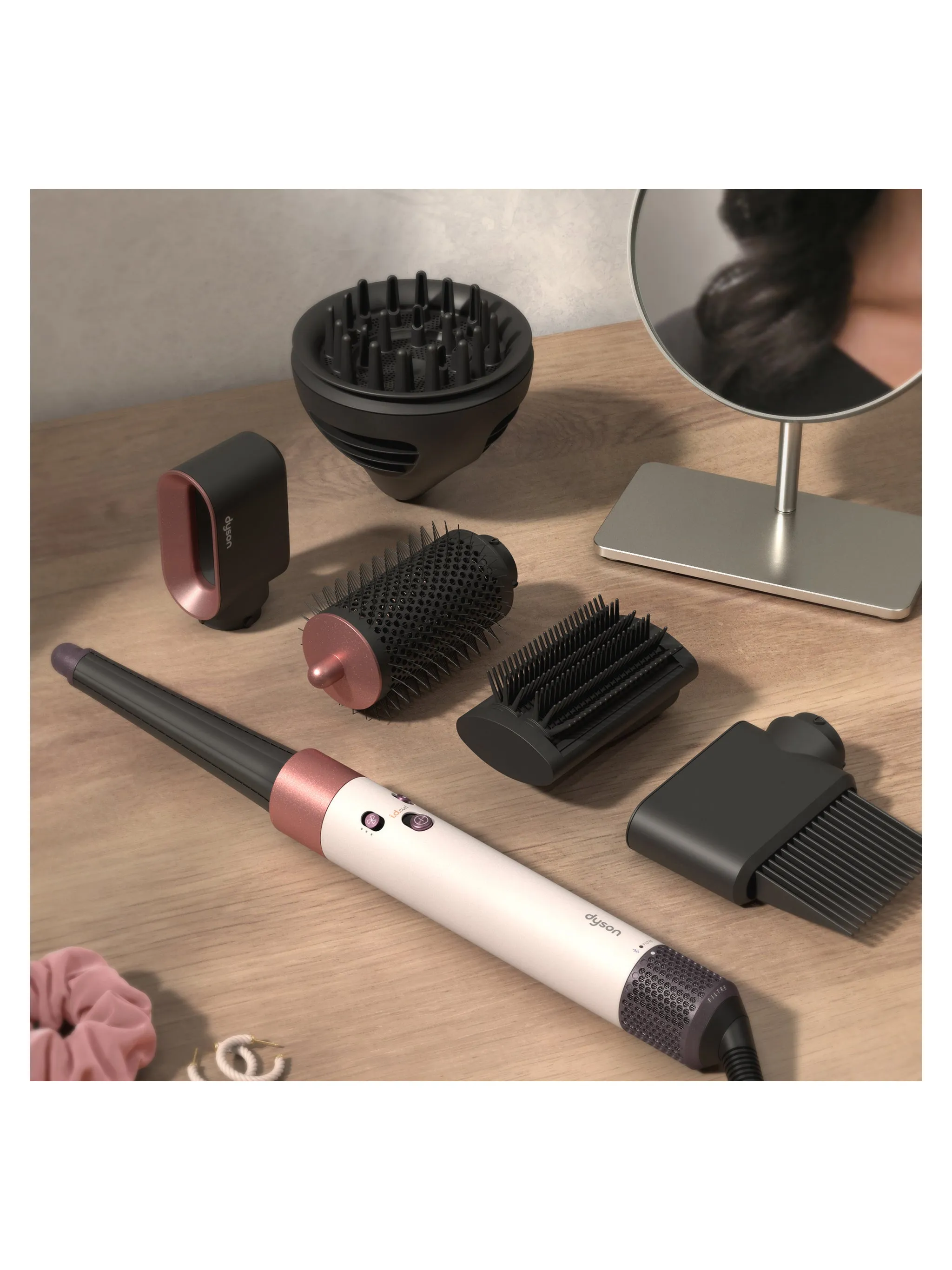 Airwrap i.d.™ Multi-Styler and Dryer Curly Coily Hair