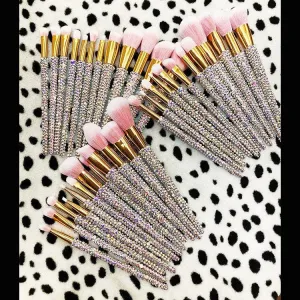 NEW BLING Makeup Comestic Brushes Set 12 pieces Beauty Bedazzled with Rhinestones / Swarovski Foundation